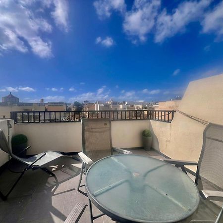 83/3-Lovely 1 Bedroom Penthouse Birkirkara Bagian luar foto
