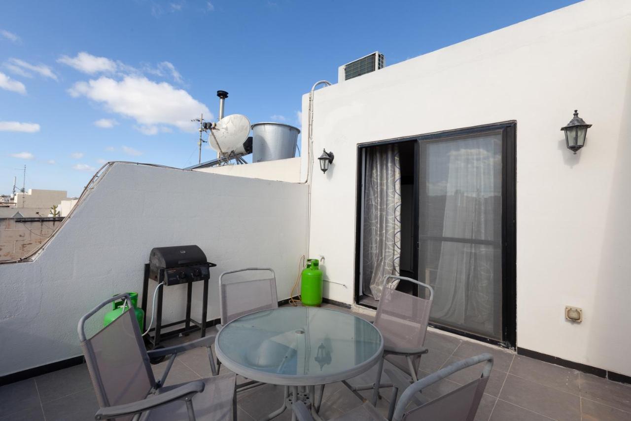 83/3-Lovely 1 Bedroom Penthouse Birkirkara Bagian luar foto