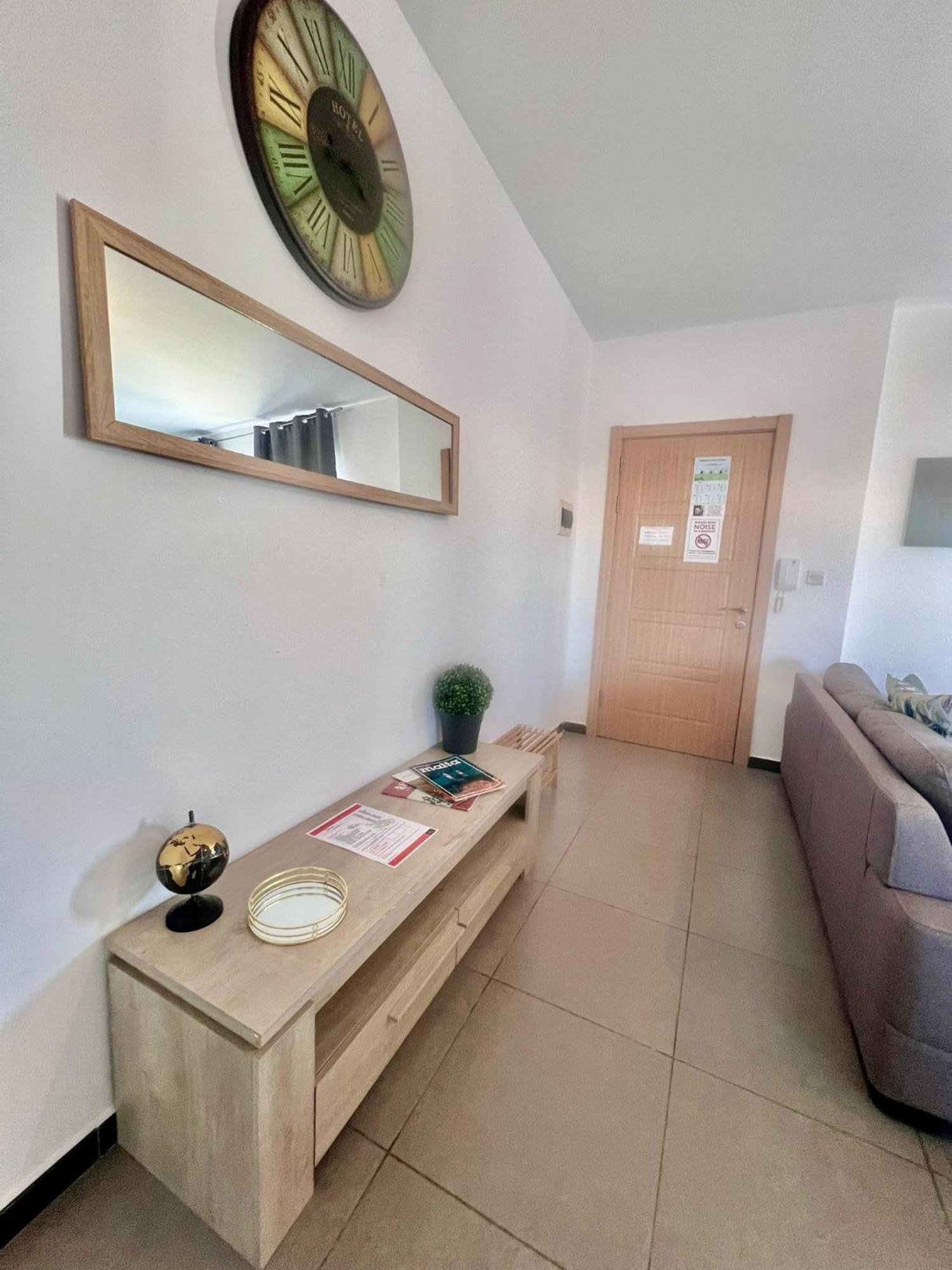 83/3-Lovely 1 Bedroom Penthouse Birkirkara Bagian luar foto